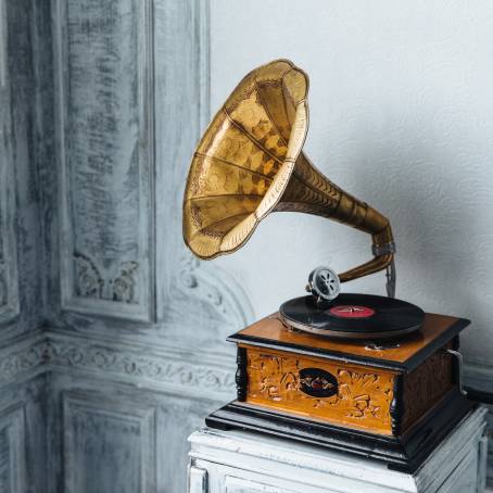 Classic Gramophone A Vintage Music Experience