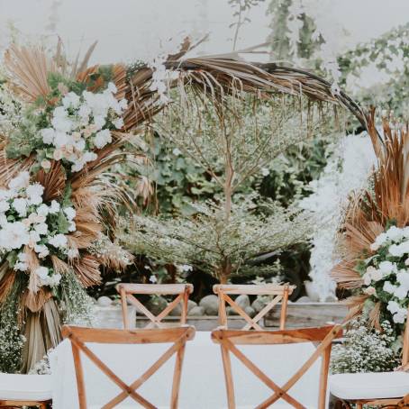 Whimsical Weddings Hanging Floral Decor That Dazzles