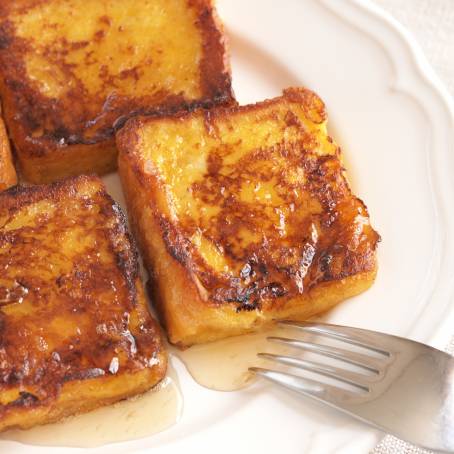 Baked French Toast with Sticky Toffee Pecan Topping