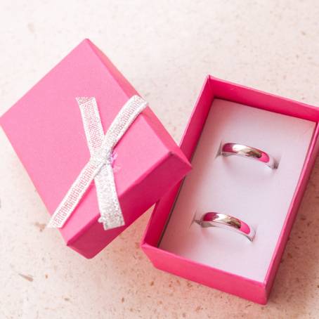 Luxury Wedding Rings A Red Box Presentation