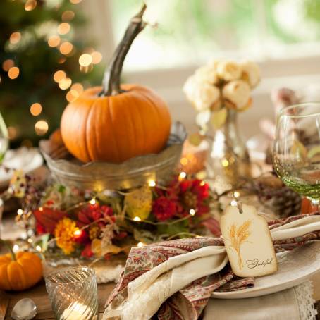 Beautifully Set Thanksgiving Table for Family and Friends