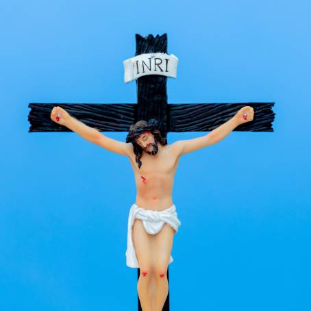 Jesus on the Cross The Heart of Christianity