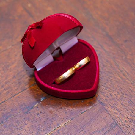 Romantic Rings A Luxurious Red Box Presentation